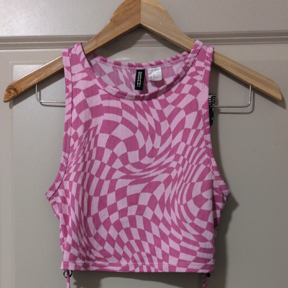 Pink Optical Illusion Tank Top